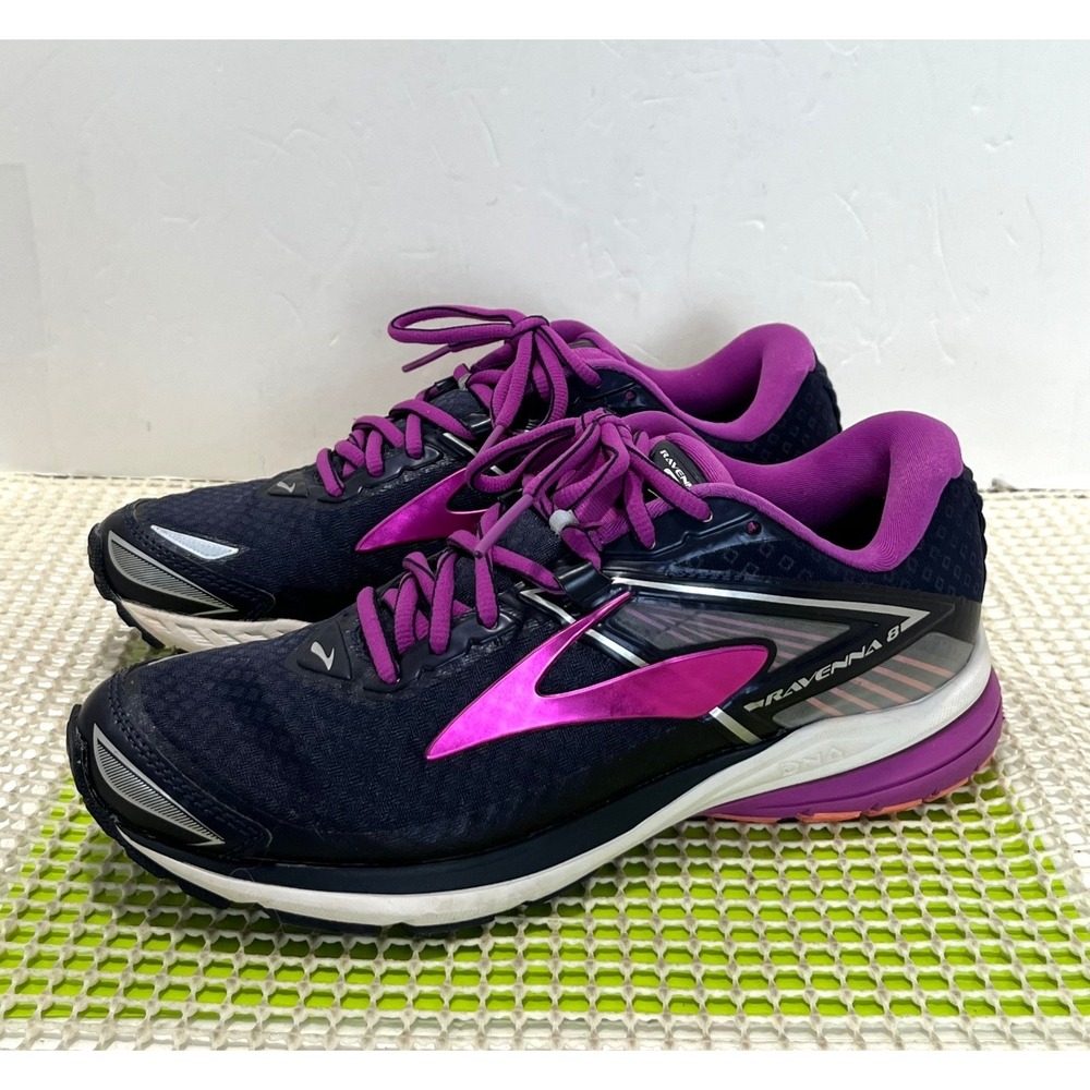 Brooks Ravenna 8 Running Shoes Women's 7.5 B Navy Purple Pink tiny scratch good
